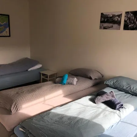 For In דירה Nyksund